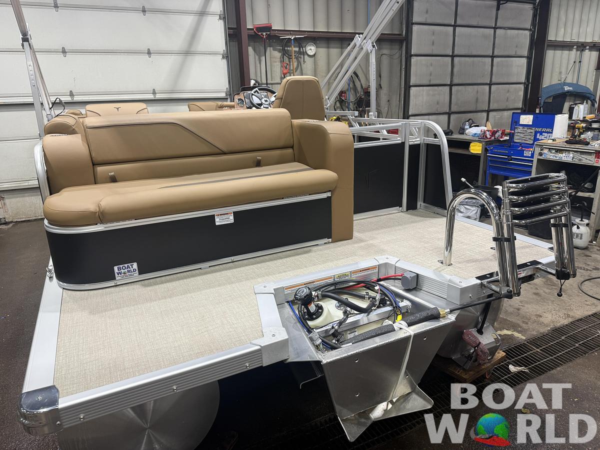 2026 Tahoe Pontoons Sport 1980 Cruise Rear Bench (CRB) 