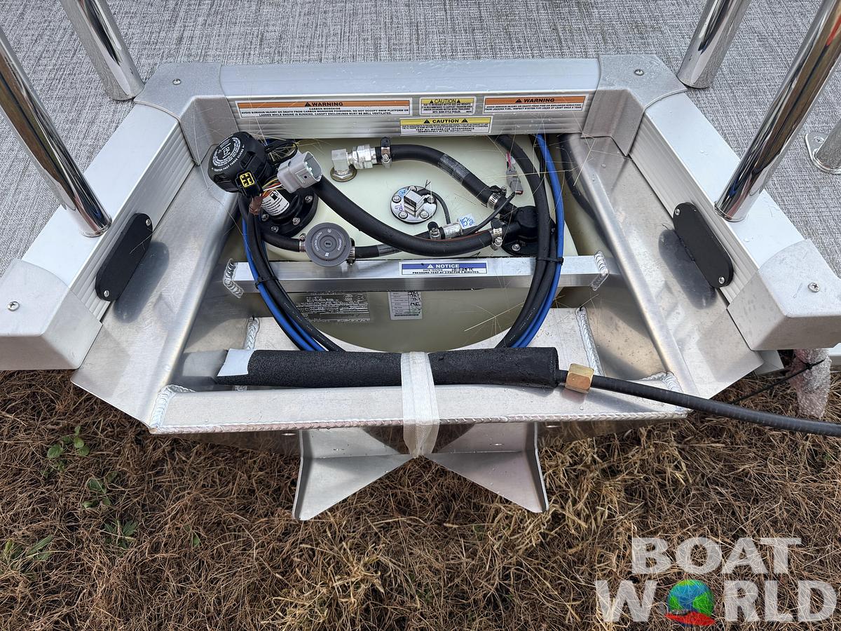 2026 Tahoe Pontoons Sport 2180 Swingback (VRB) 