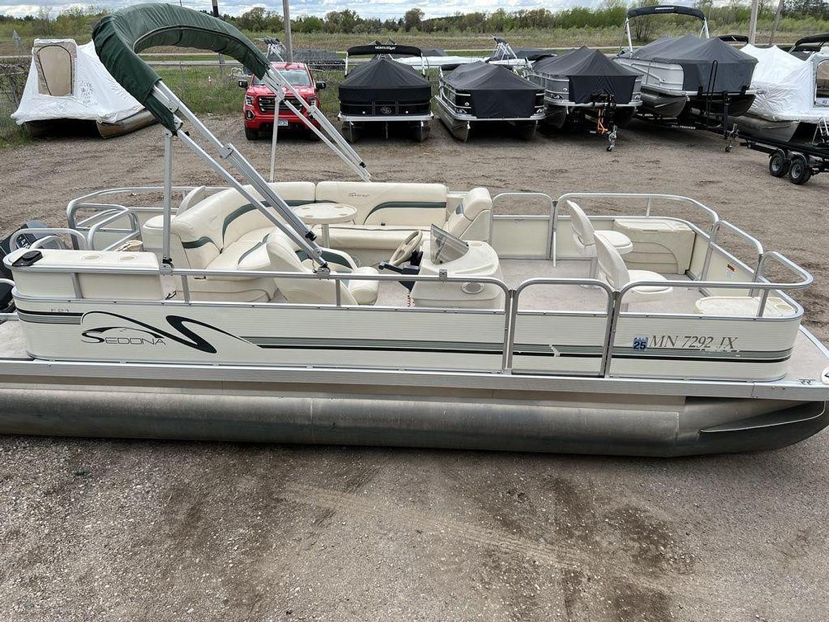 Used 2005 Bennington Sedona F21 Pontoon