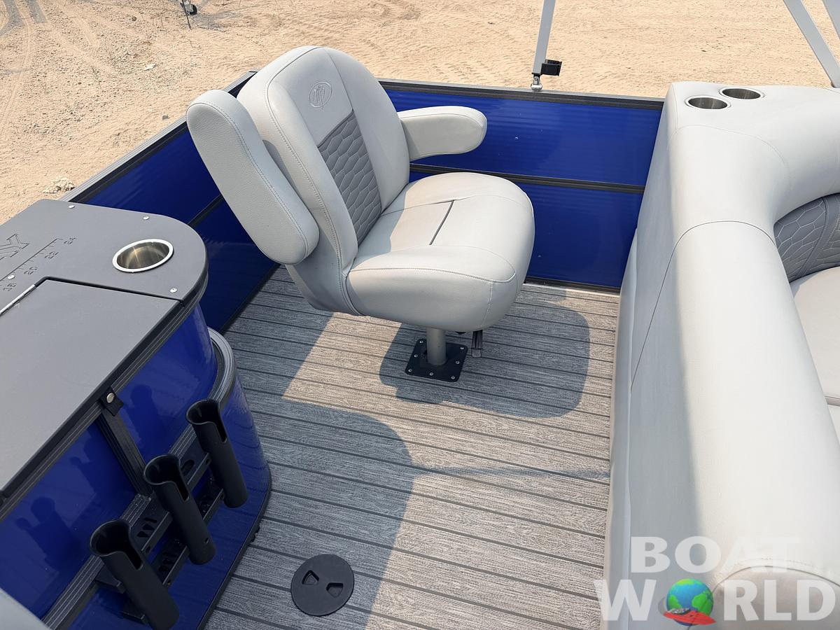 Used 2021 Montego Bay 8522 Fish & Cruise Deluxe Pontoon & 90HP Honda 4Stroke -$29,995