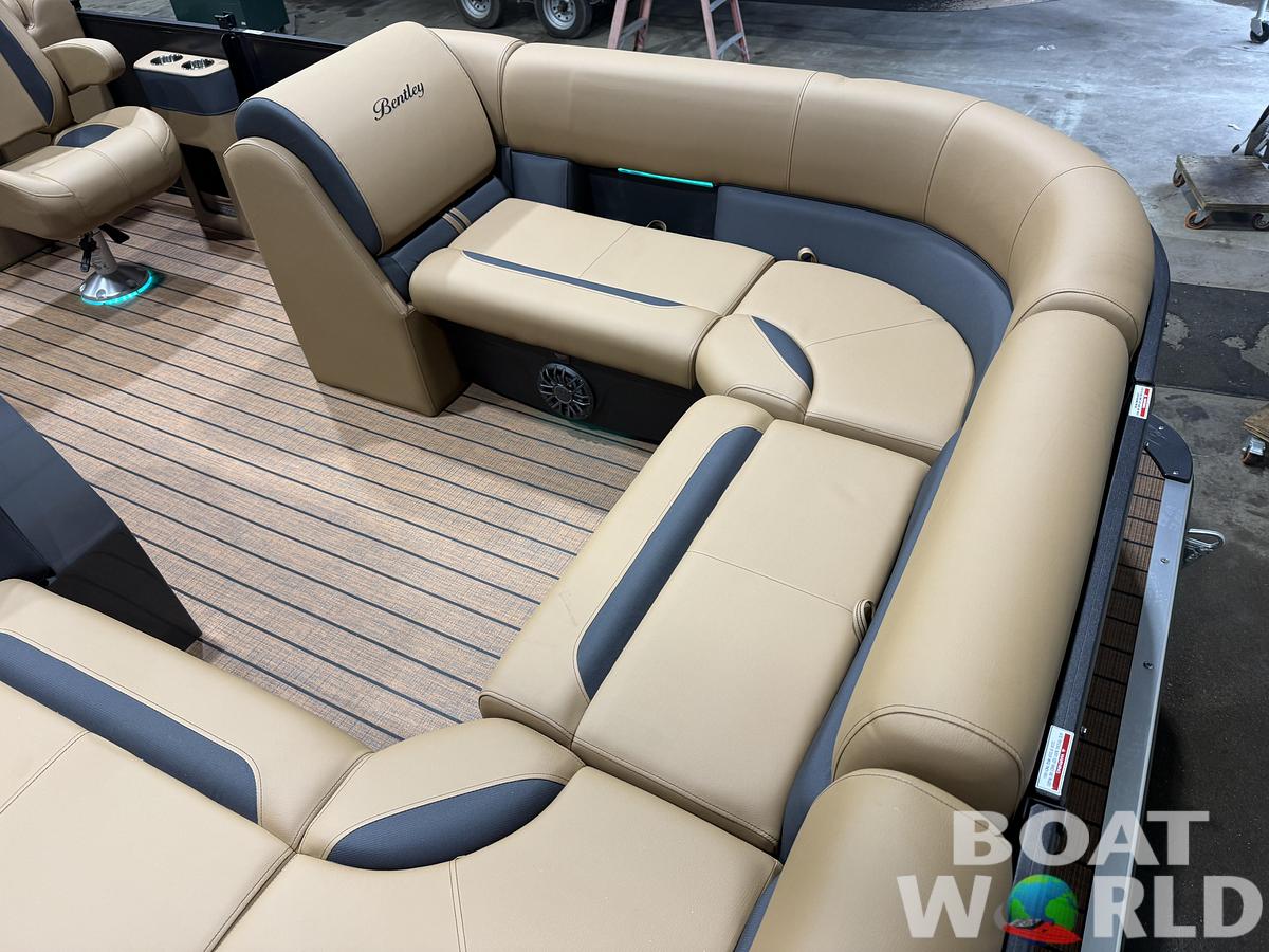 2027 Bentley Legacy 220 Navigator Quad Lounge Pontoon $43995