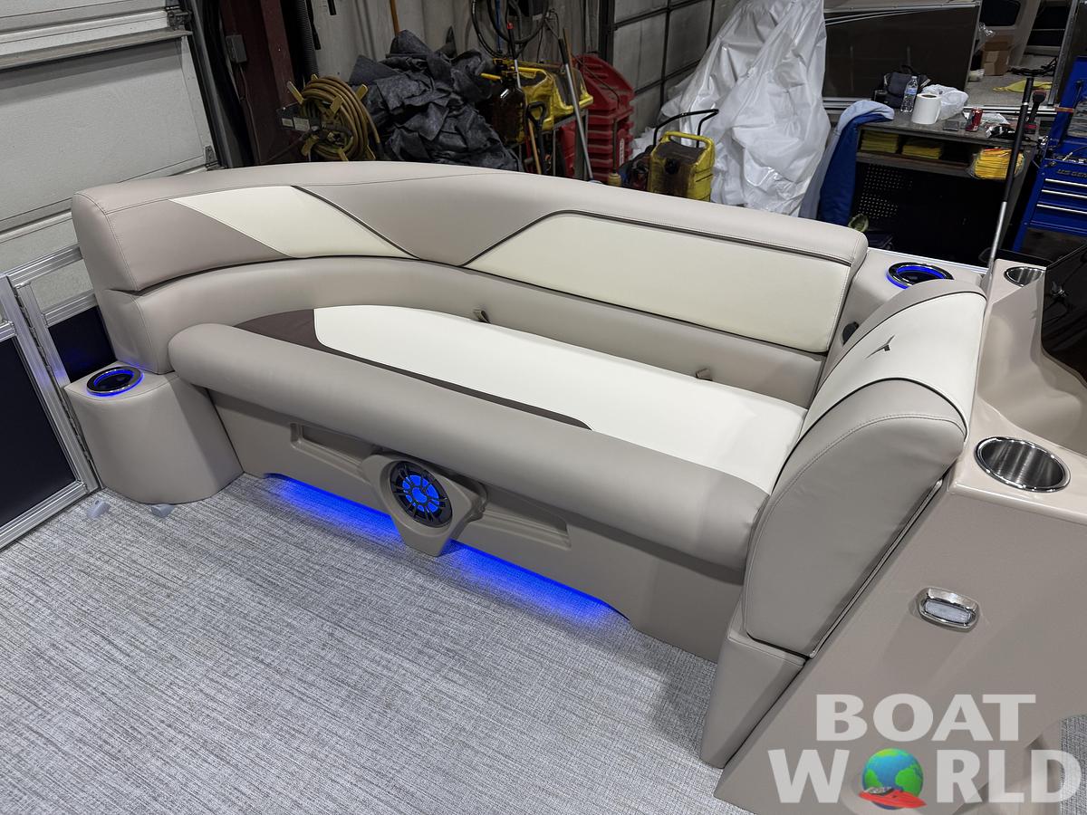 2026 Tahoe Pontoons Sport 2385 Swingback (VRB) Tritoon