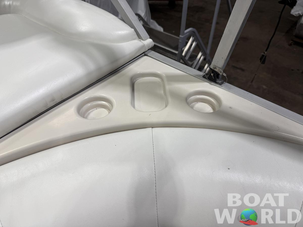 Used 2001 Manitou Legacy 240 & 2017 Mercury 4Stroke EFI $12,995