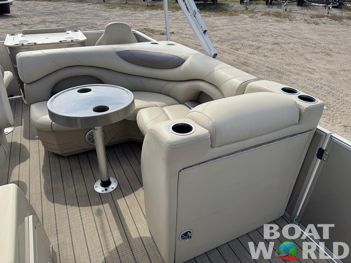 Used 2018 Sylvan Mirage 820 4-PT Pontoon