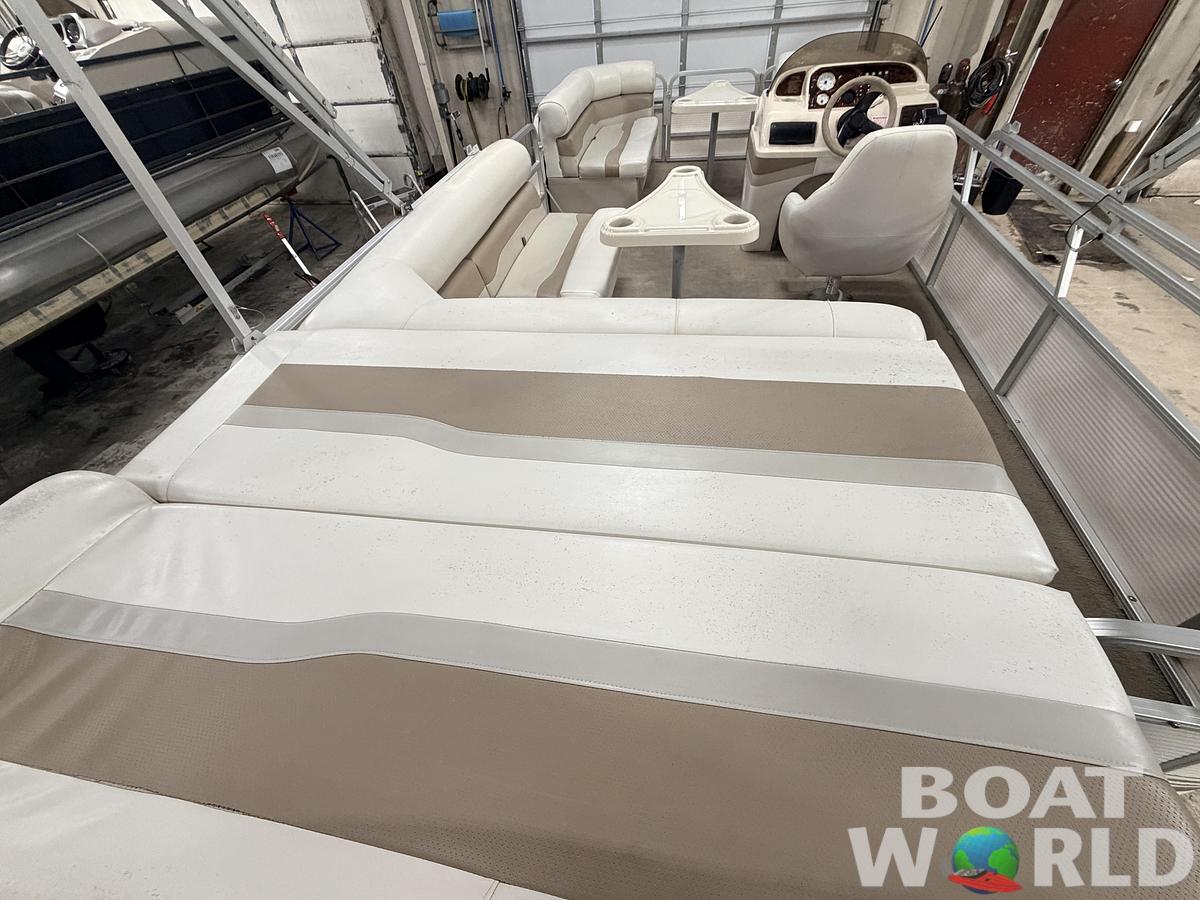 Used 2004 Northwood 2023 Reitta & 40HP Mercury 4Stroke -$