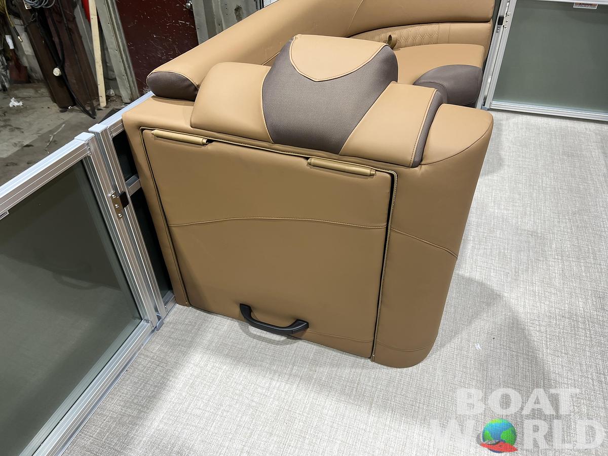 2026 Tahoe Pontoons LTZ 2385 Swingback (VRB) Tritoon