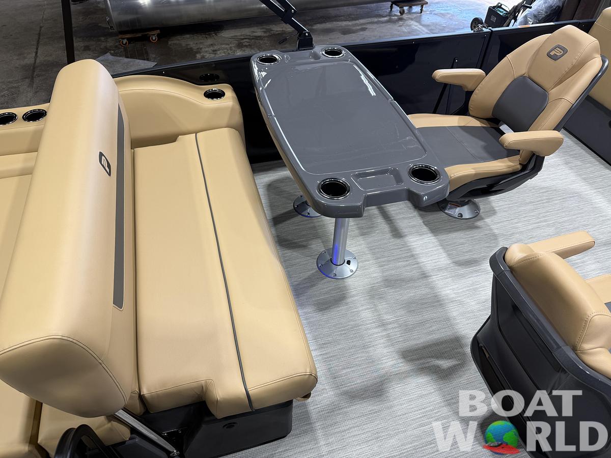 2027 Princecraft Vectra 23 RL SS Swingback Pontoon $36,995