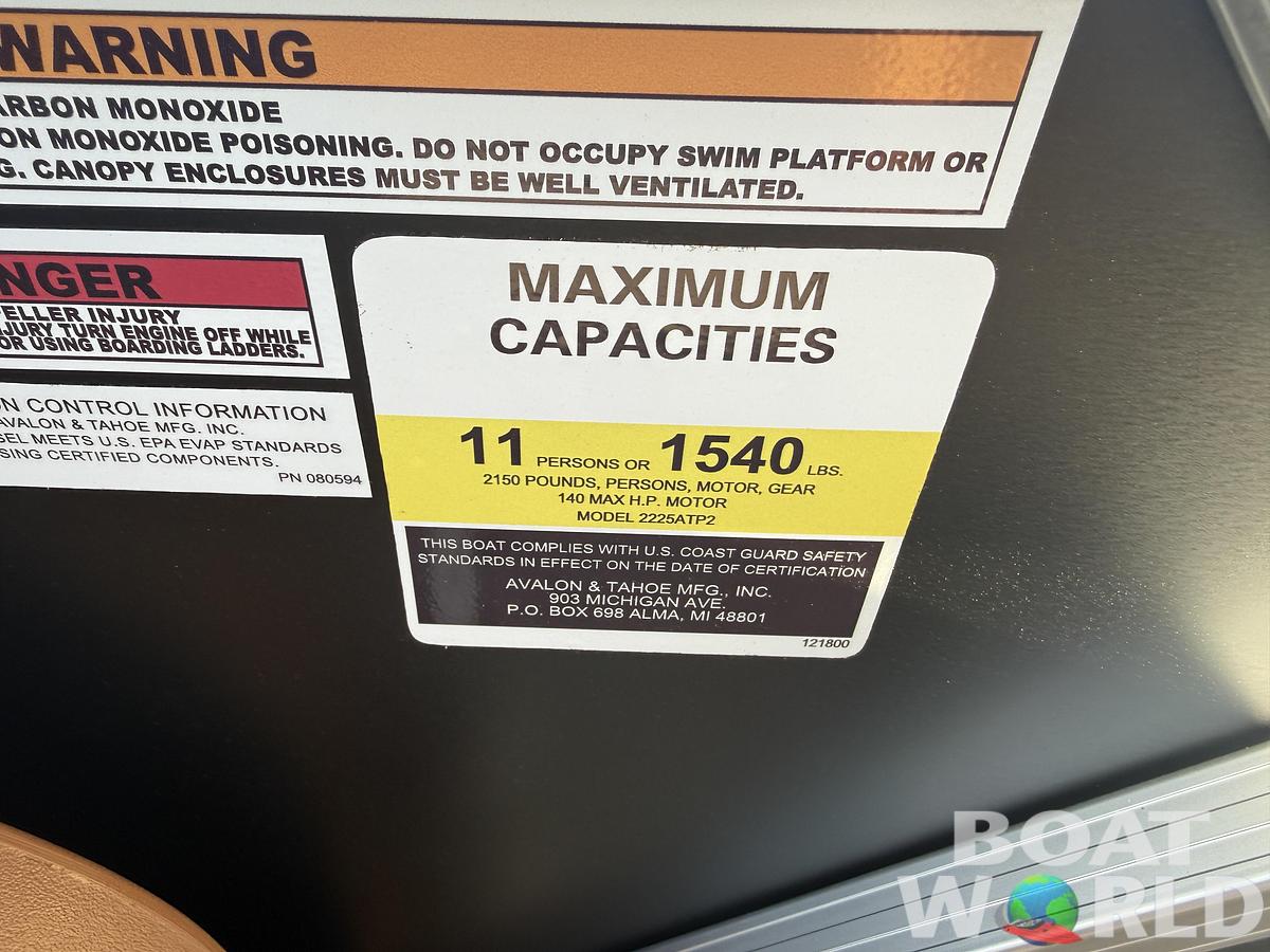 2025 Tahoe Pontoons LTZ 2385 Entertainer