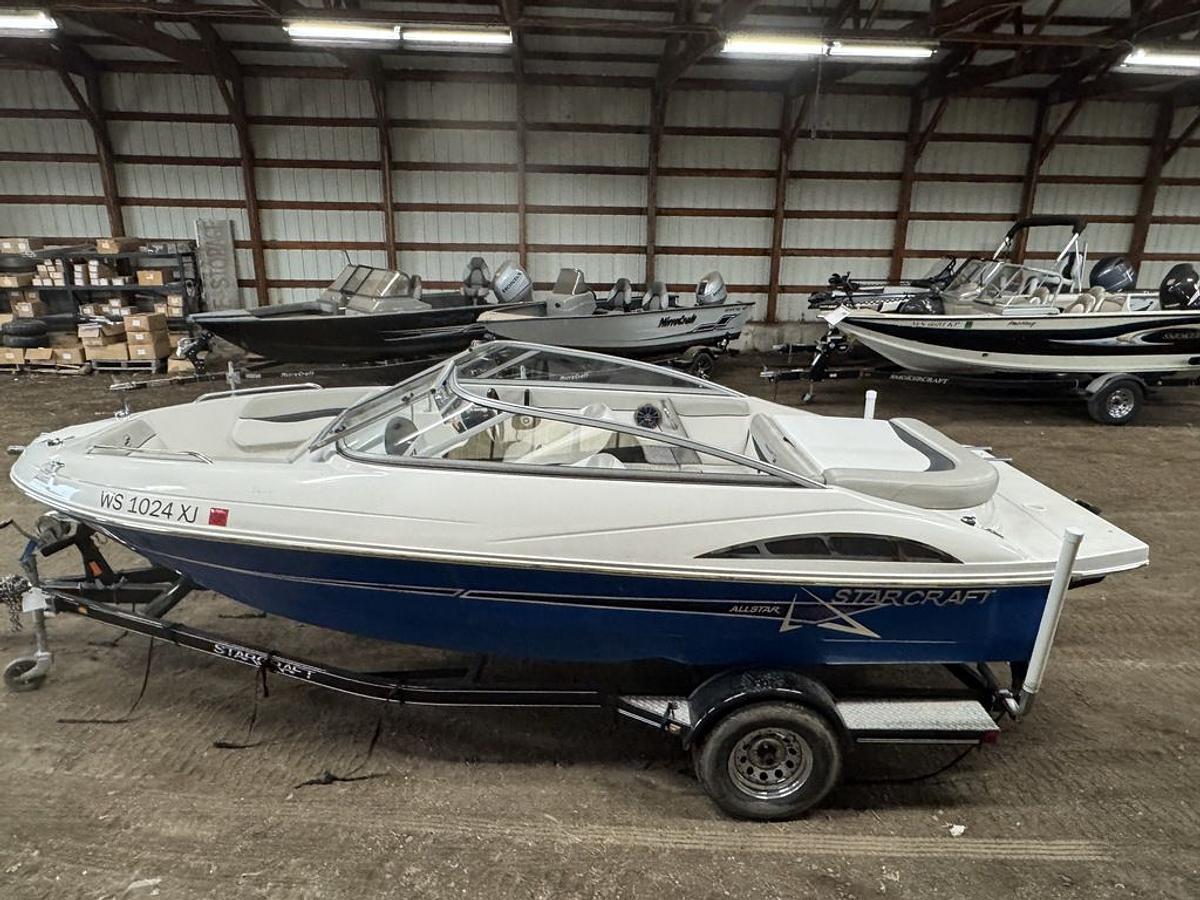 Used 2015 Starcraft Marine Runabout Limited IO 1918 RE I/O