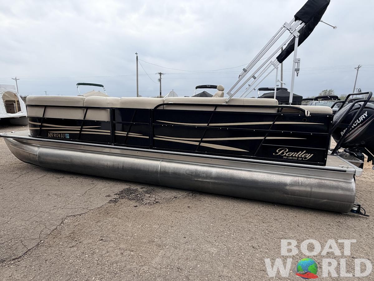 Used 2018 Bentley Encore 240 Cruise SE & 150HP Mercury 4Stroke -$29,995