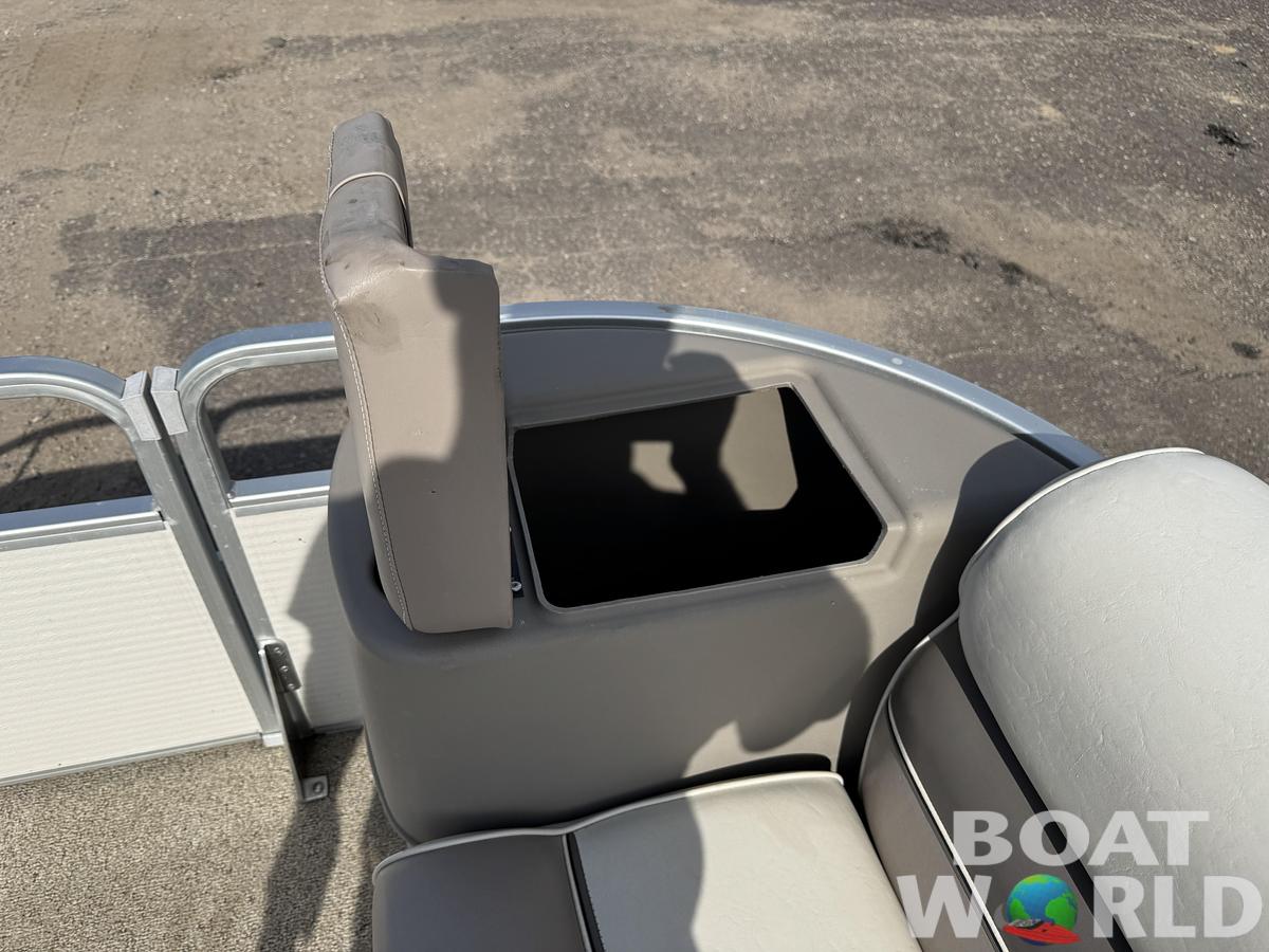 Used 2009 Premier 220 SunSpree DL Pontoon