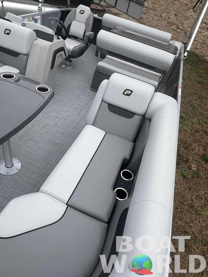 2026 Princecraft Vectra 23 RL Dinette Swingback Pontoon