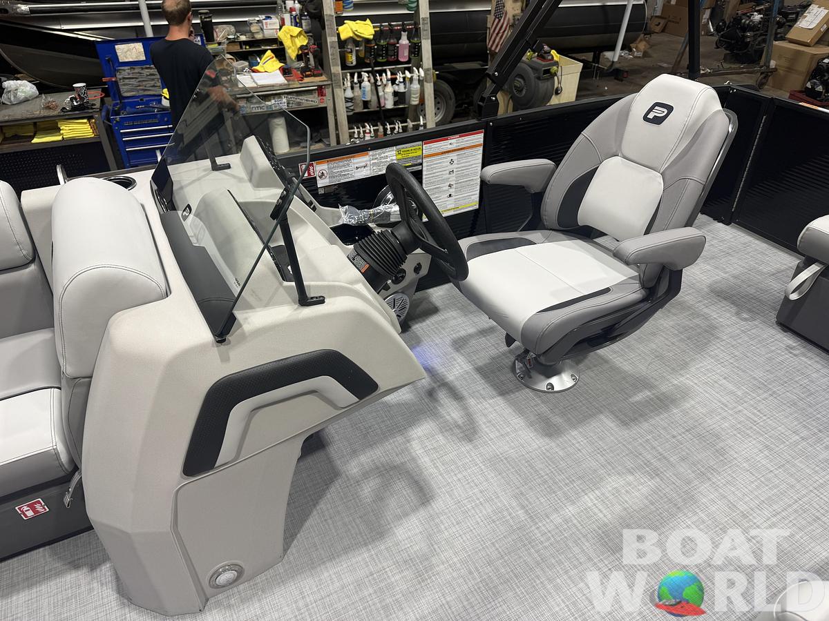 2026 Princecraft Vectra 23 RL Swingback Lounge Pontoon