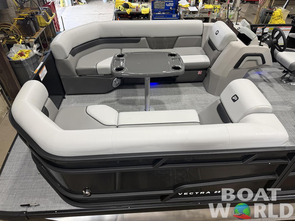 2026 Princecraft Vectra 23 RL SS Swingback Tritoon $43995