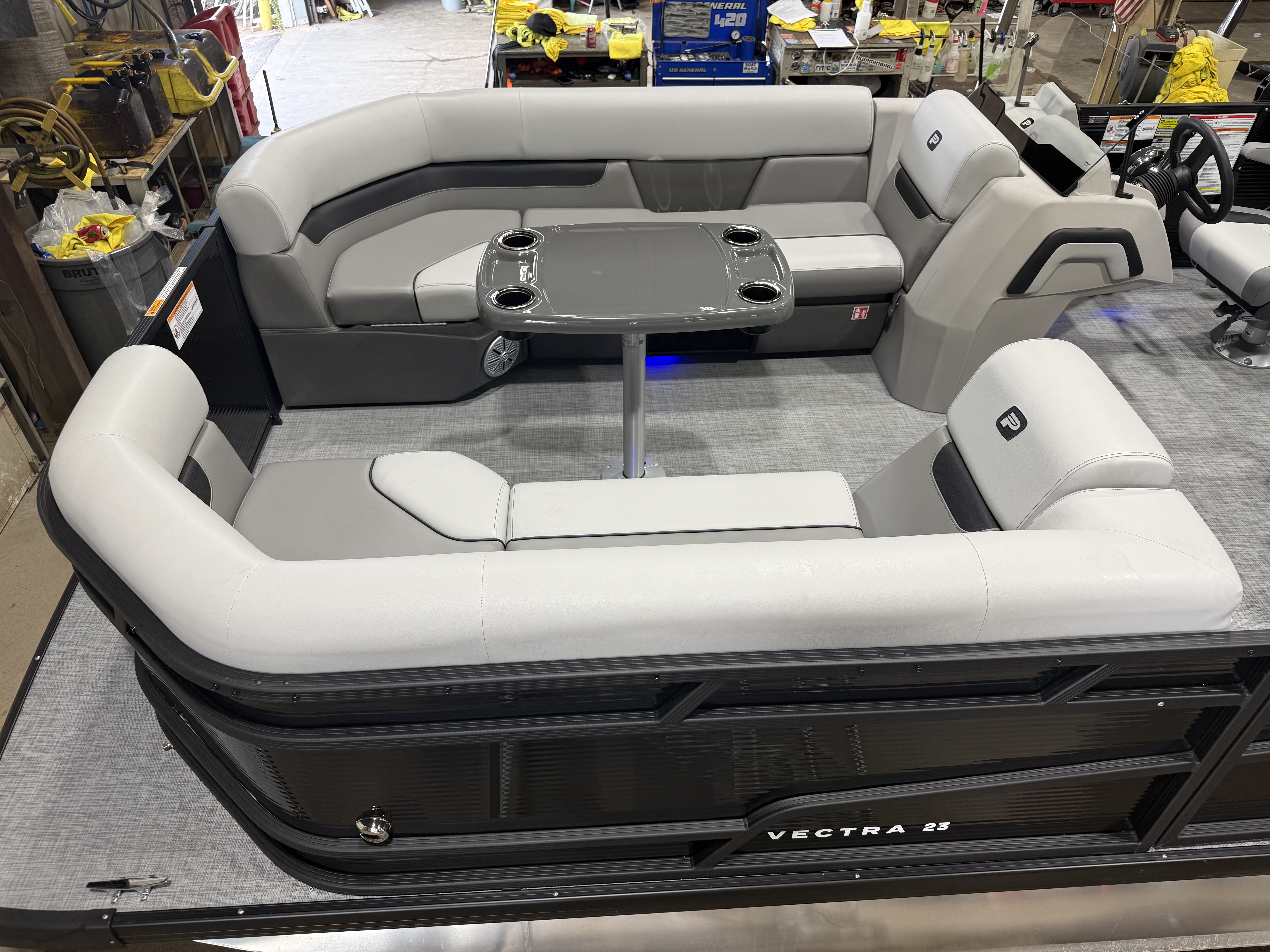 2026 Princecraft Vectra 23 RL SS Swingback Tritoon $43995