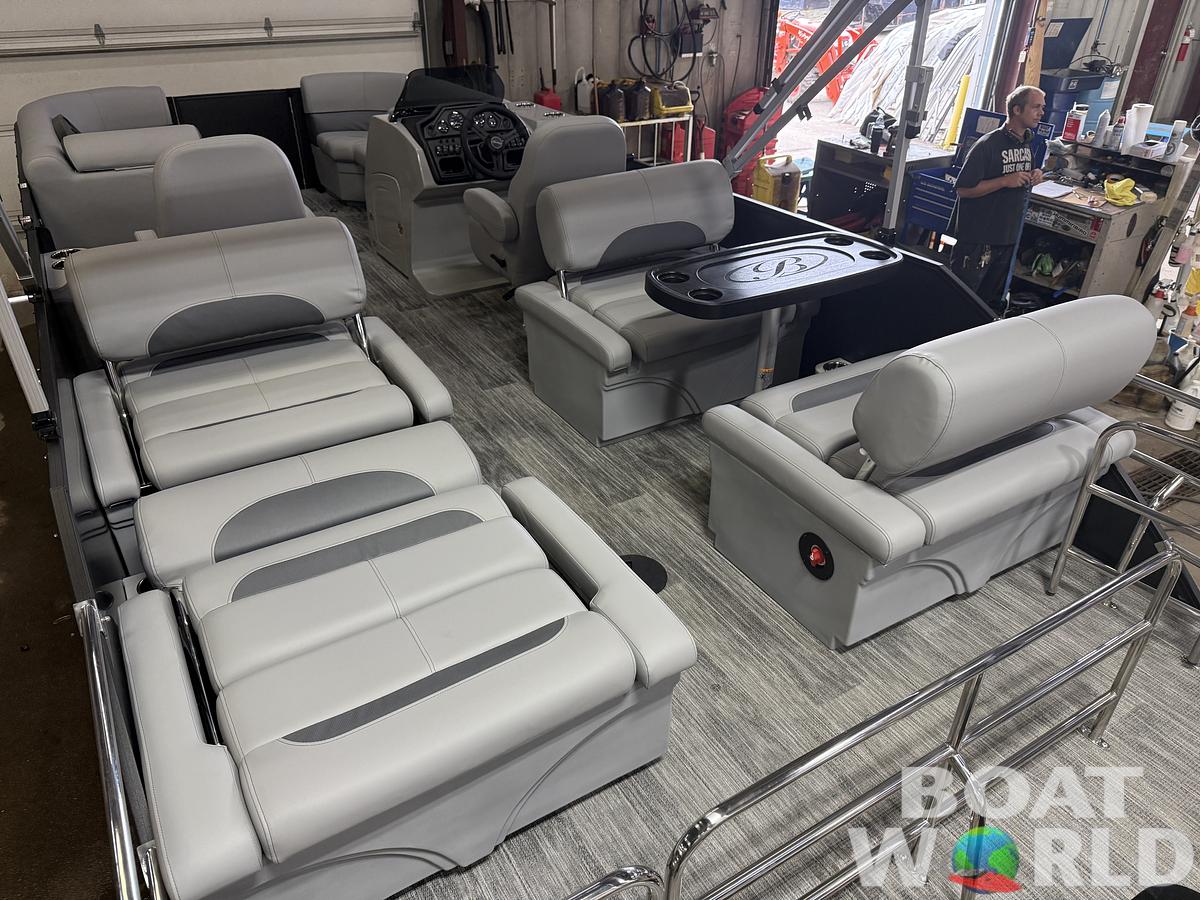 2026 Bentley Pontoons Legacy 220 QSB Swingback & 4-Stroke EFI