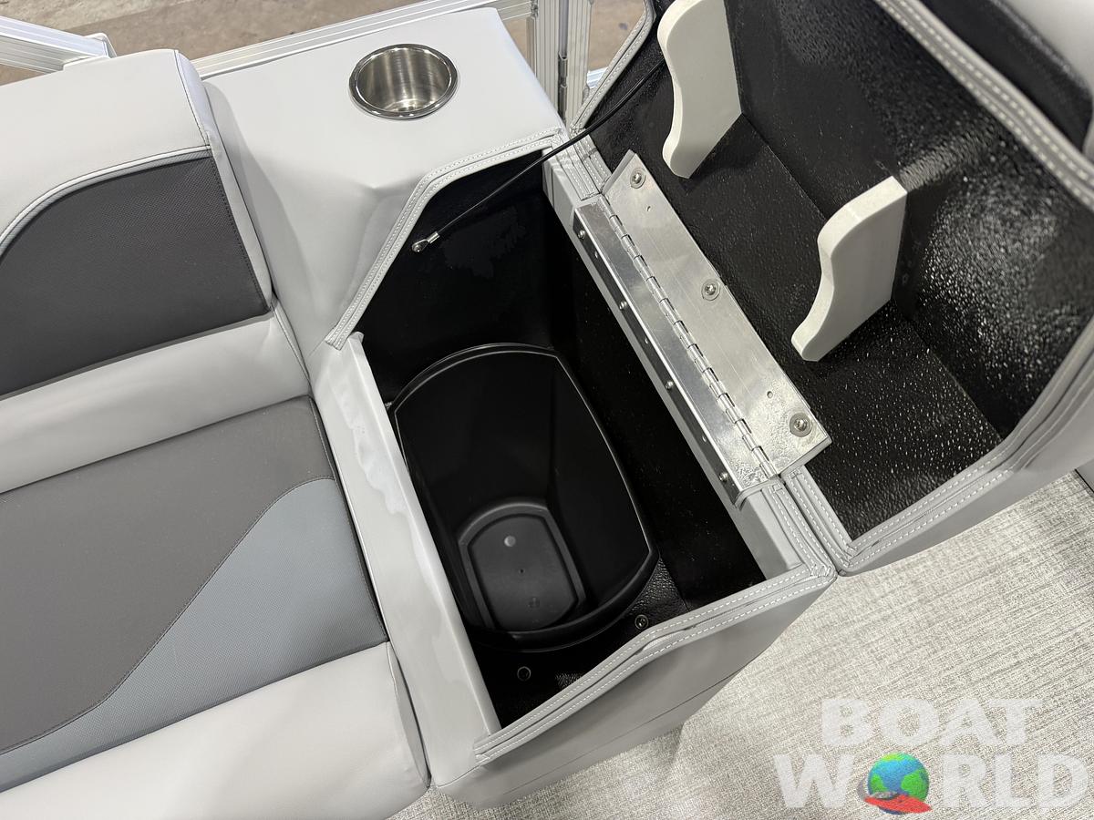 2026 Tahoe Sport VRB 2385 Swingback & 4-Stroke $34995