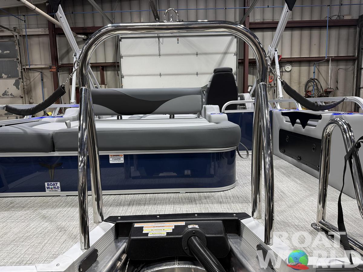 2026 Tahoe Pontoons LTZ 2385 Swingback (VRB) Tritoon