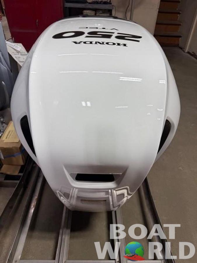 2025 Honda 250HP 4-Stroke EFI 25" XL *New*