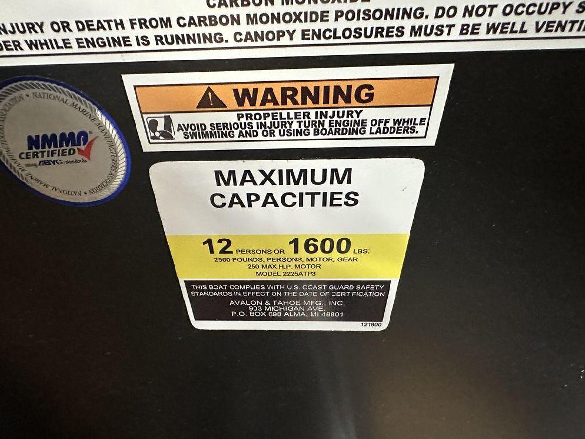2025 Tahoe Pontoons LTZ 2385 Elite Cruise Windshield Tritoon & Honda 4-Stroke EFI