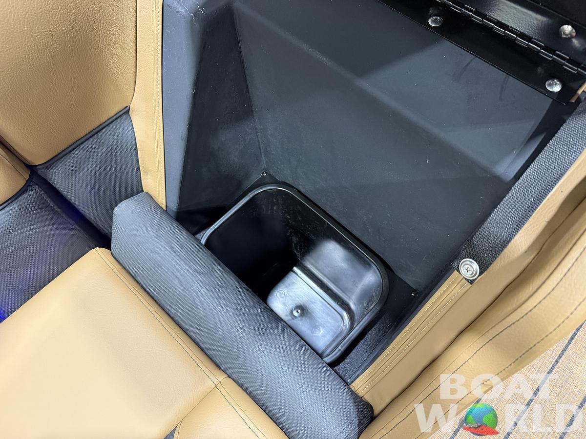 2026 Bentley Legacy 223 Navigator DL Quad Lounge Tritoon $51995