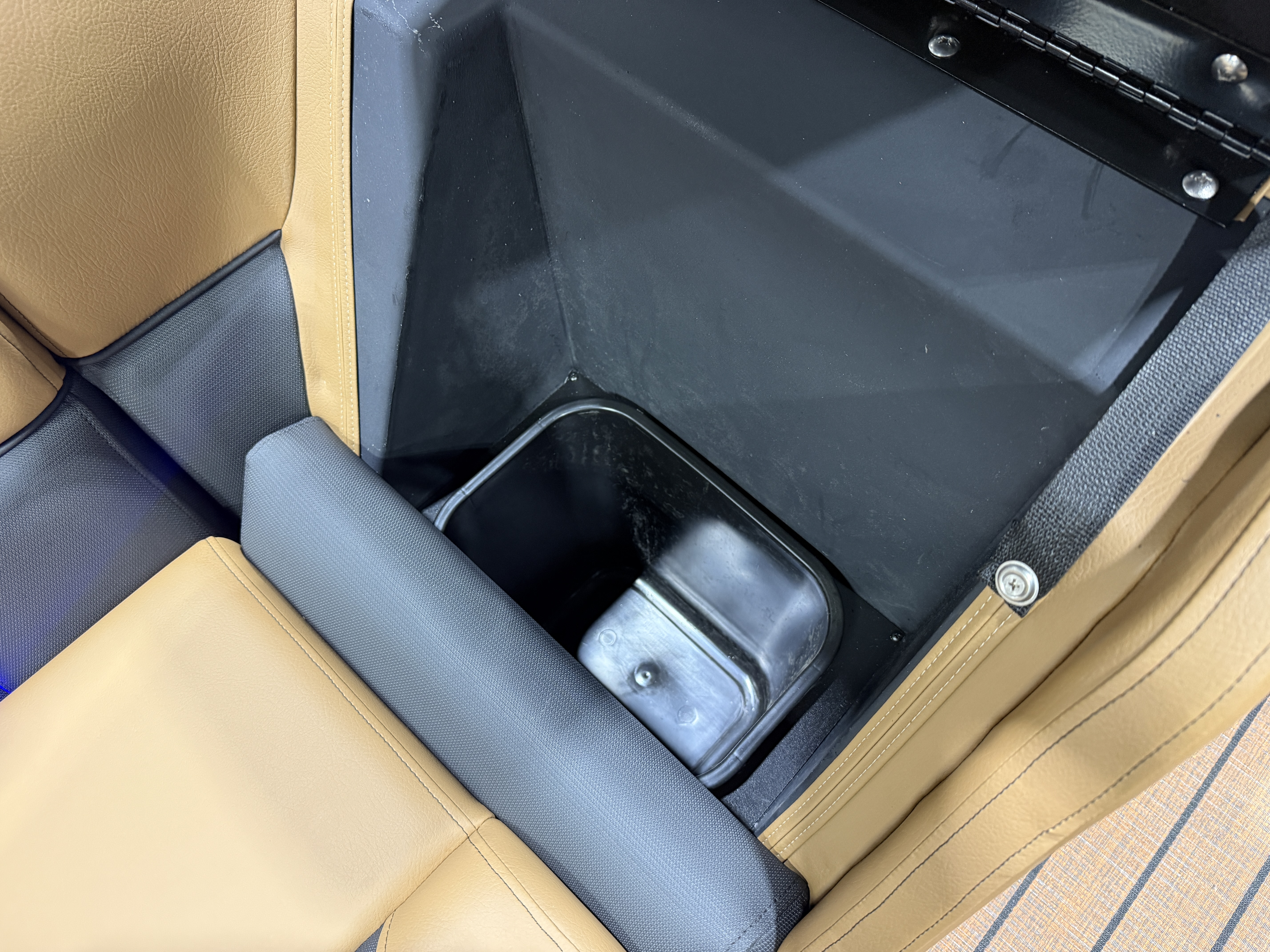 2026 Bentley Legacy 223 Navigator DL Quad Lounge Tritoon $51995