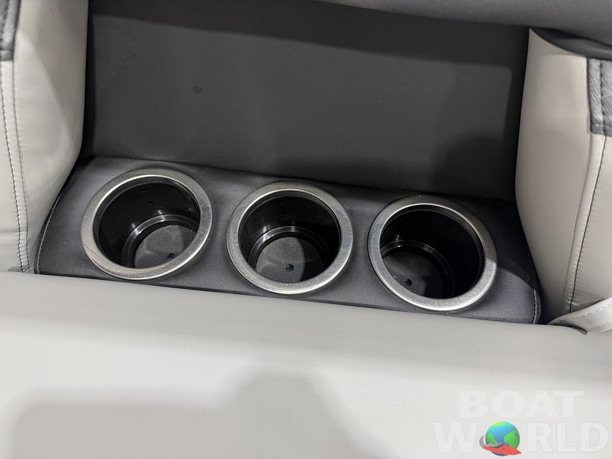 2026 Montego Bay 8522 Swingback Deluxe Pontoon