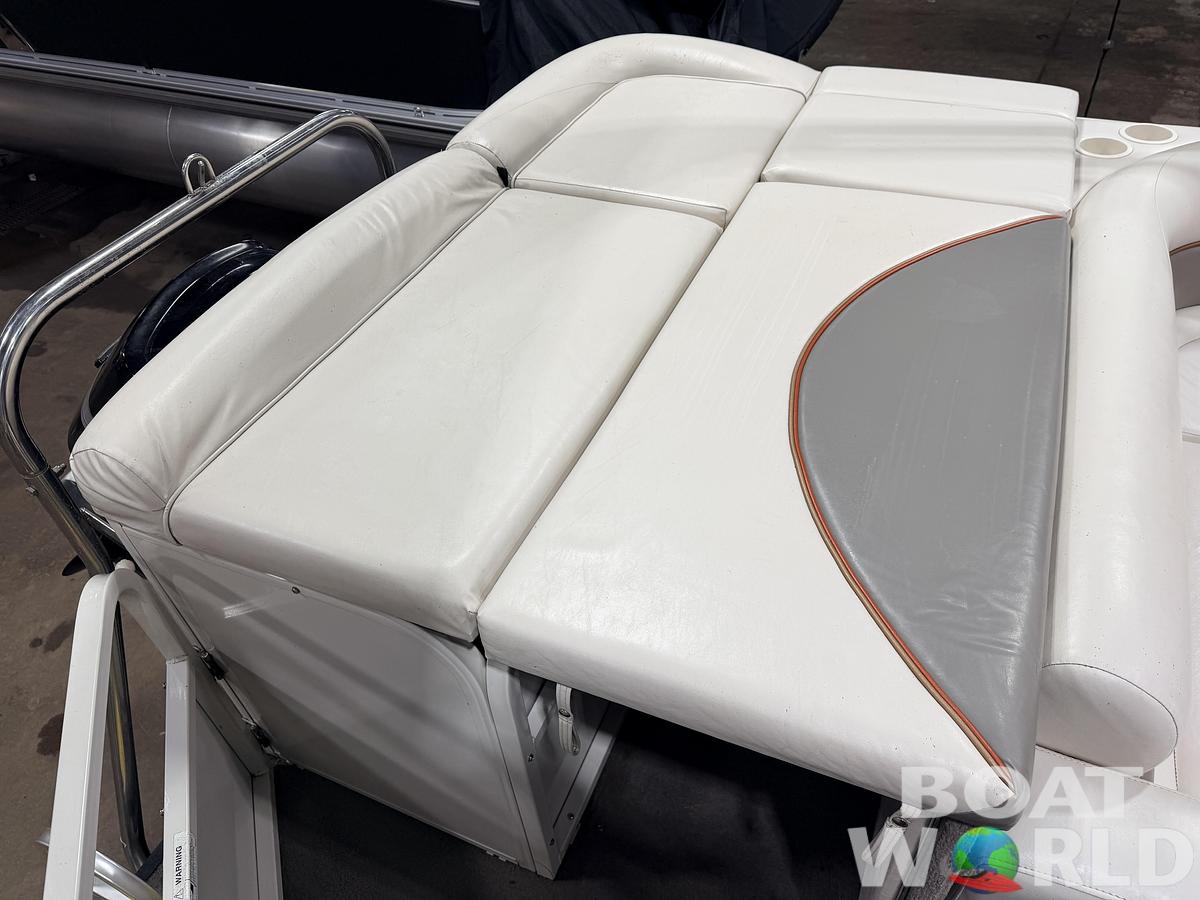 Used 2006 Crestliner 2485 Sport LX Pontoon