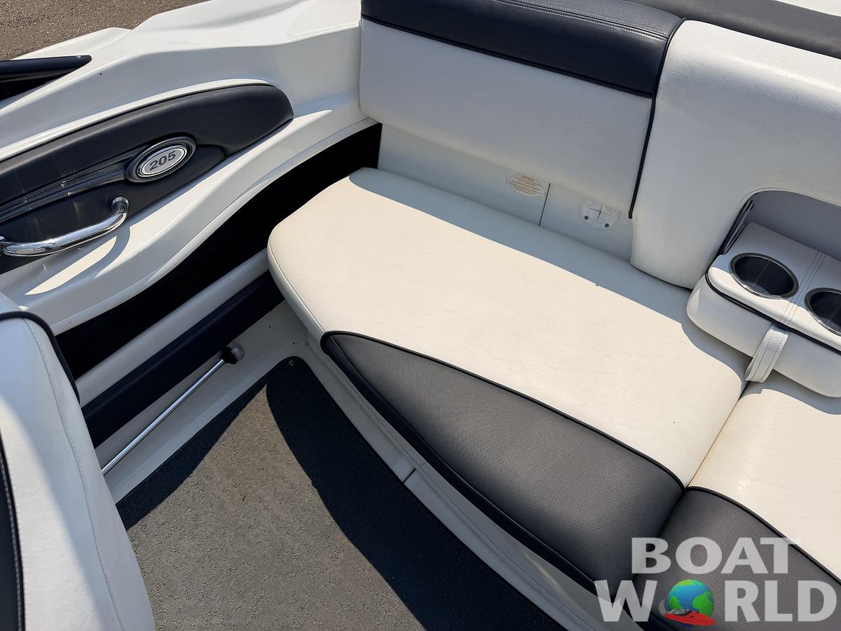 Used 2012 Sea Ray 205 Sport & 220HP 4.3L Mercruiser MPI with Tandem Axle Trailer -$15,995