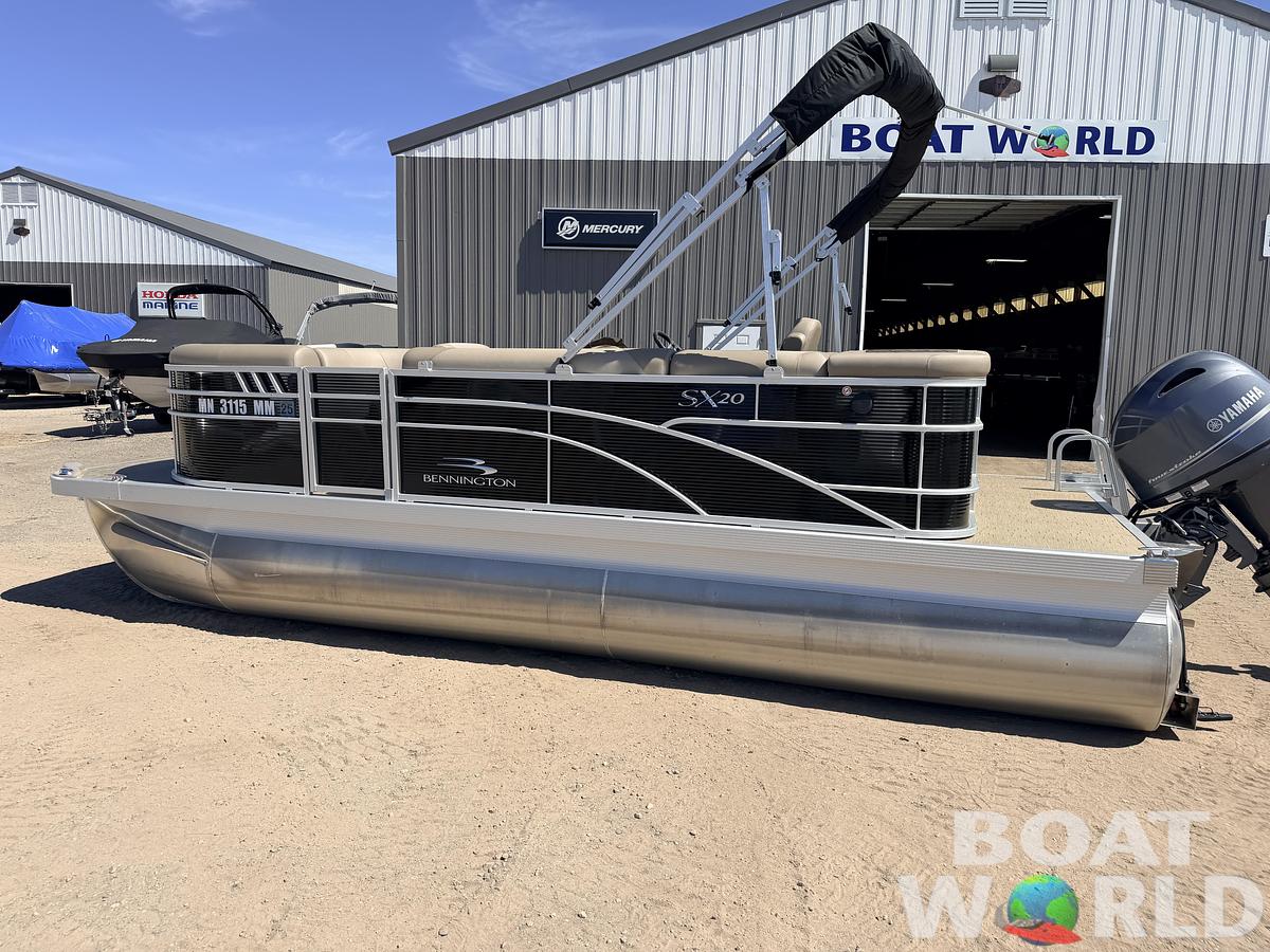 Used 2023 Bennington 20 SX Cruise & 90HP Yamaha 4Stroke - $31,995