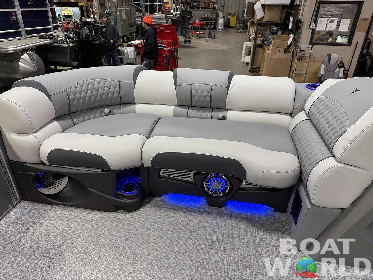 2025 Tahoe Pontoons Cascade 2385 Quad Lounge Shift SS Tritoon & Honda 4-Stroke EFI