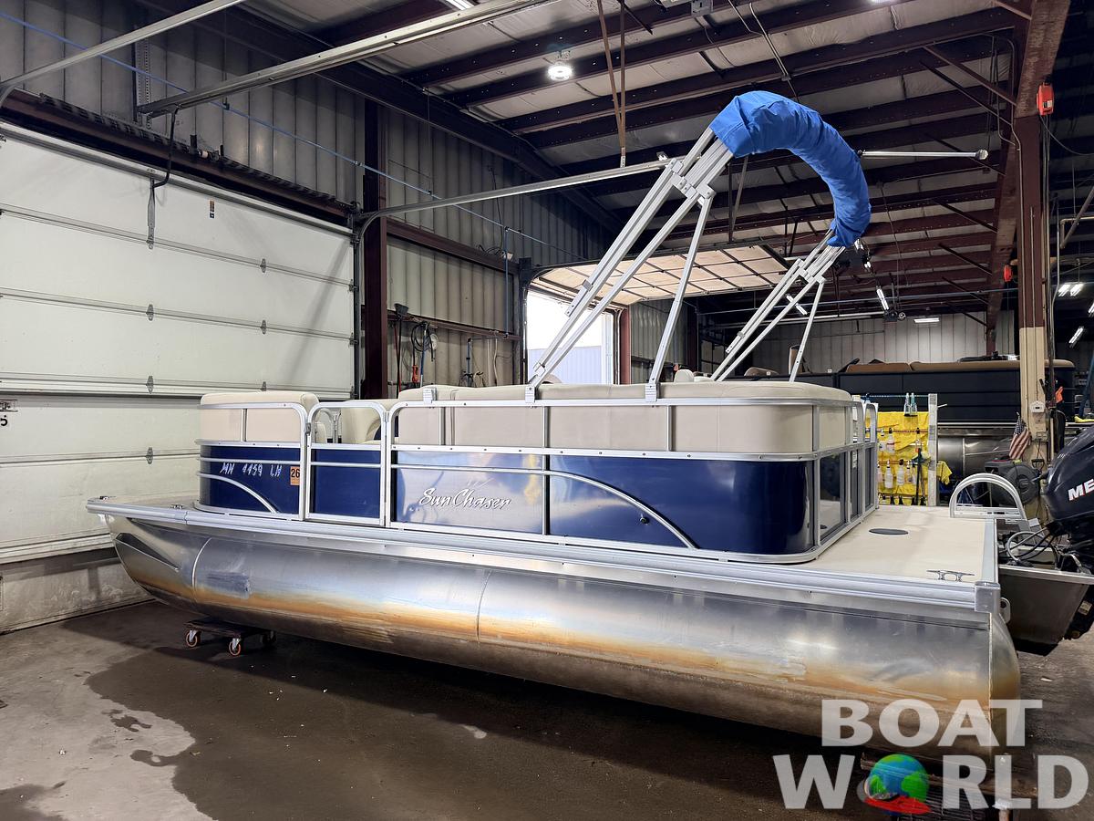 Used 2015 SunChaser 8520 Classic Cruise & 30HP Mercury 4Stroke EFI -$14,995