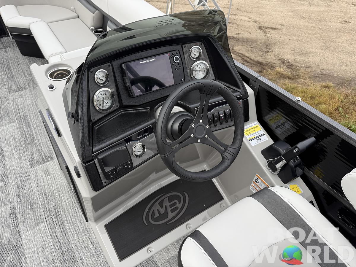 2026 Montego Bay 8522 Quad Lounge Tritoon 