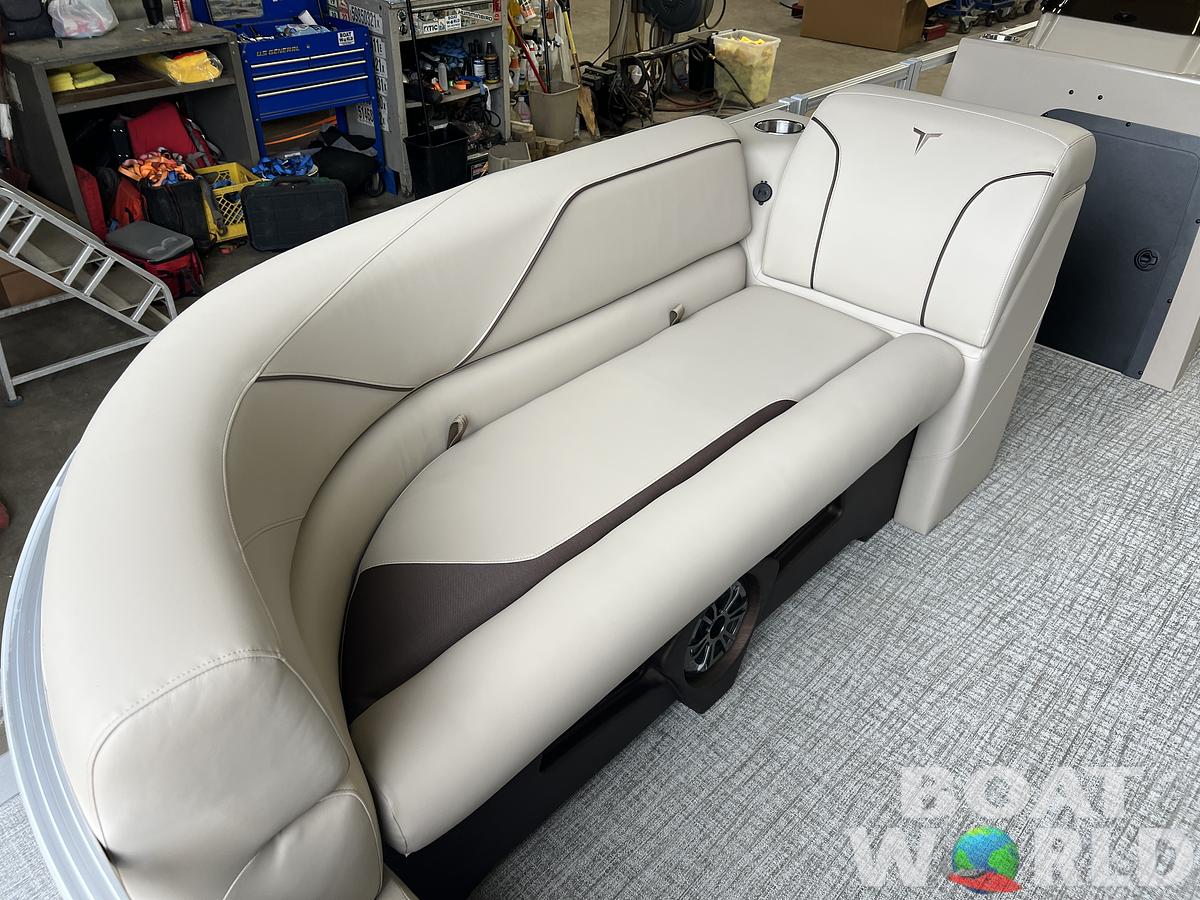 2026 Tahoe Pontoons Sport 2385 Rear Fish & Honda 4-Stroke EFI