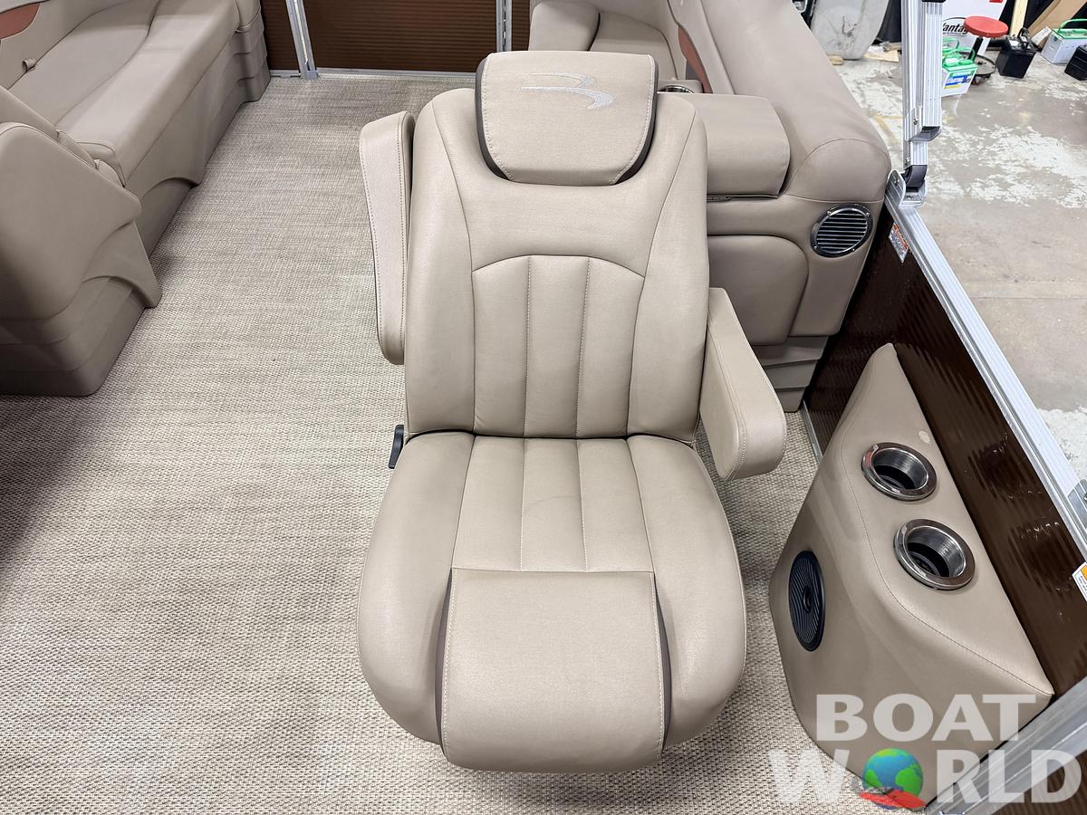 Used 2020 Bennington 22S Quad Lounge Pontoon