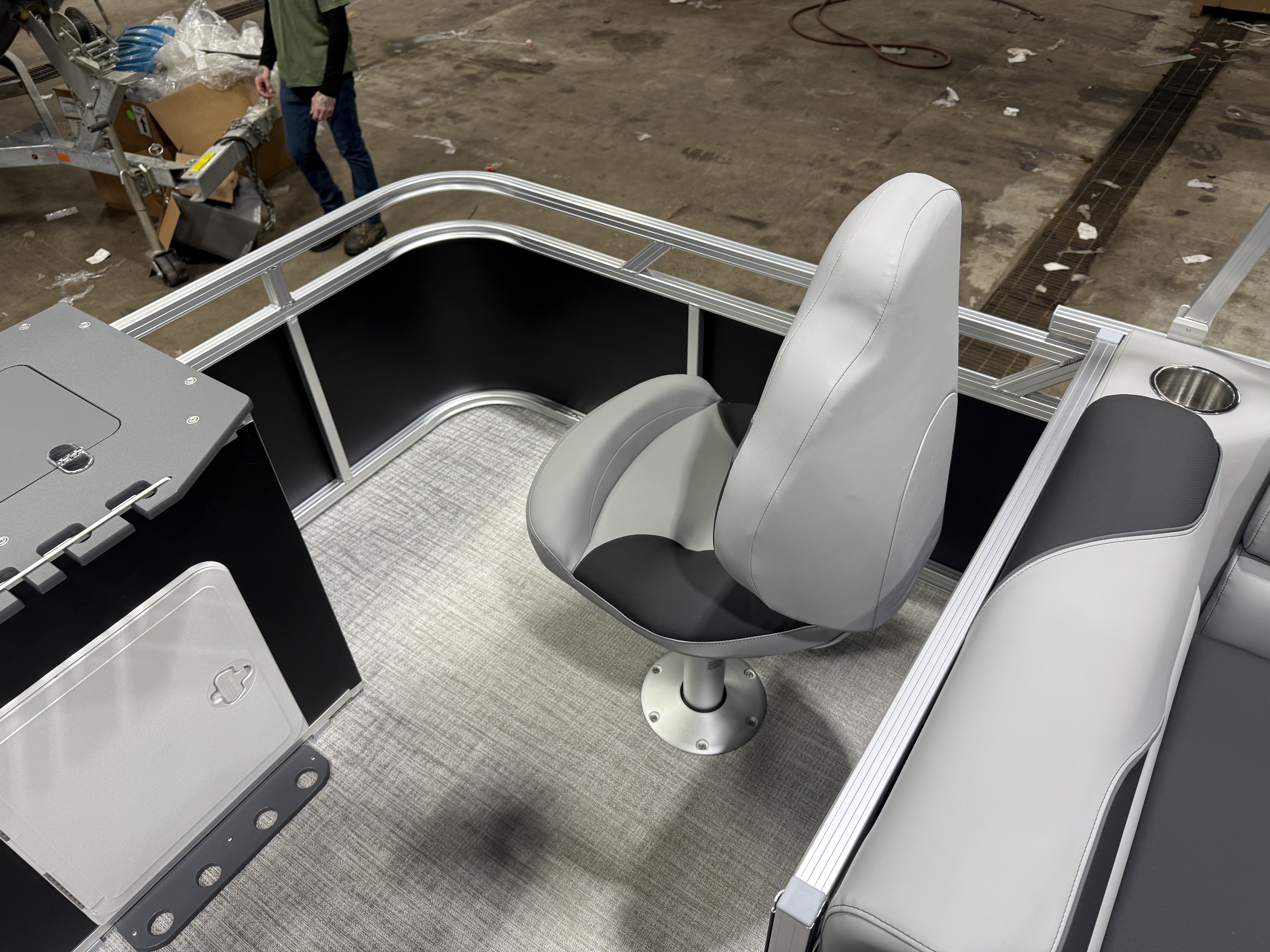 2026 Tahoe Pontoons Sport 23E80 Fish & Cruise Pontoon