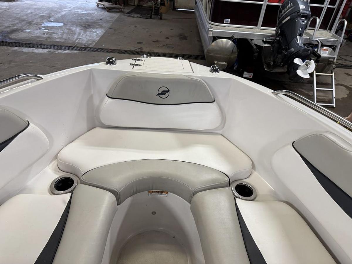 Used 2015 Starcraft Marine Runabout Limited IO 1918 RE I/O