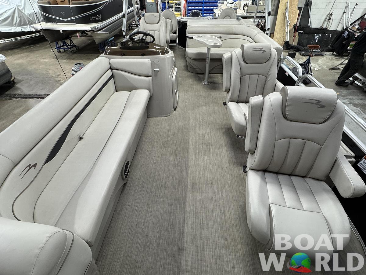 Used 2017 Bennington  22 SS Pontoon with 90HP Yamaha Fourstroke EFI