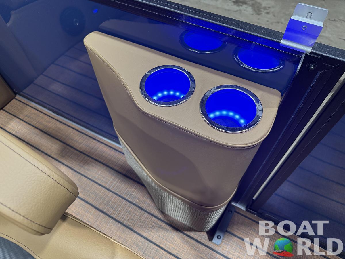 2026 Bentley Legacy 223 Swingback Tritoon $52995