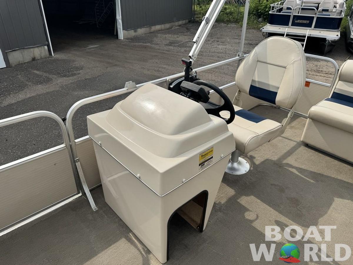 Used 2010 Weeres Cadet Fish 18' & Mercury 4-Stroke