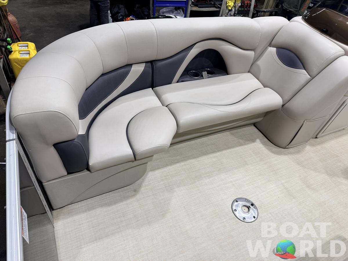 Used 2015 Sylvan Mirage 820 Cruise Special Edition Pontoon