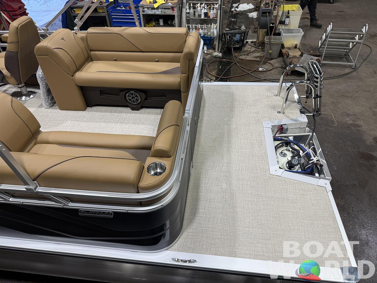 2026 Tahoe Pontoons Sport 2180 Quad Lounge
