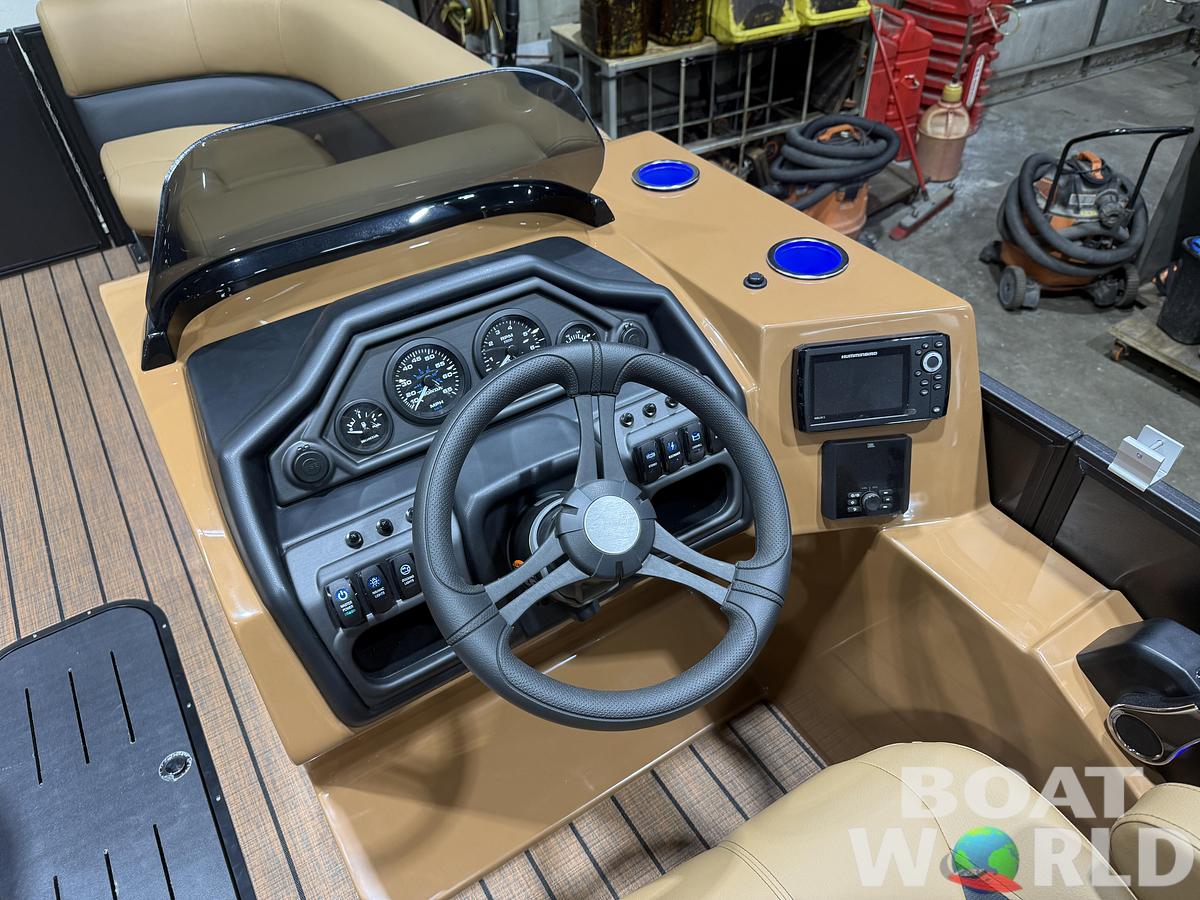 2027 Bentley Legacy 223 Swingback Tritoon $53995