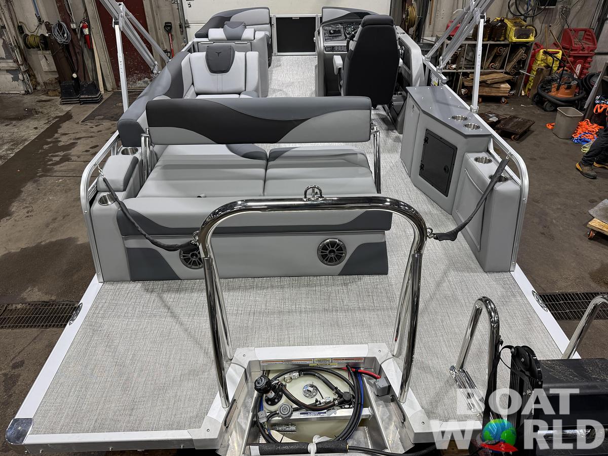 2026 Tahoe Pontoons LTZ 2385 Cruise Rear Bench (CRB)