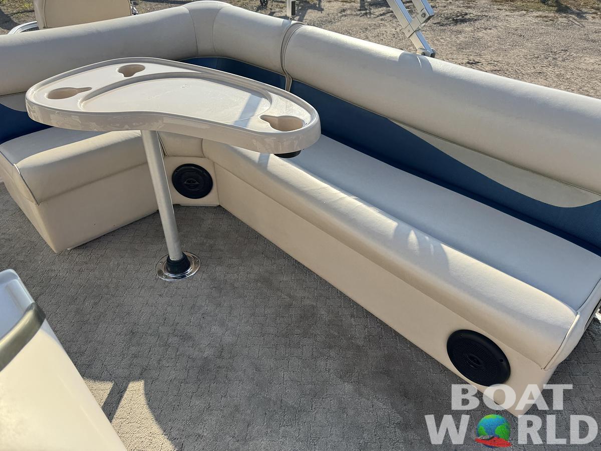 Used 2009 Weeres Family Fish Deluxe 220 Pontoon