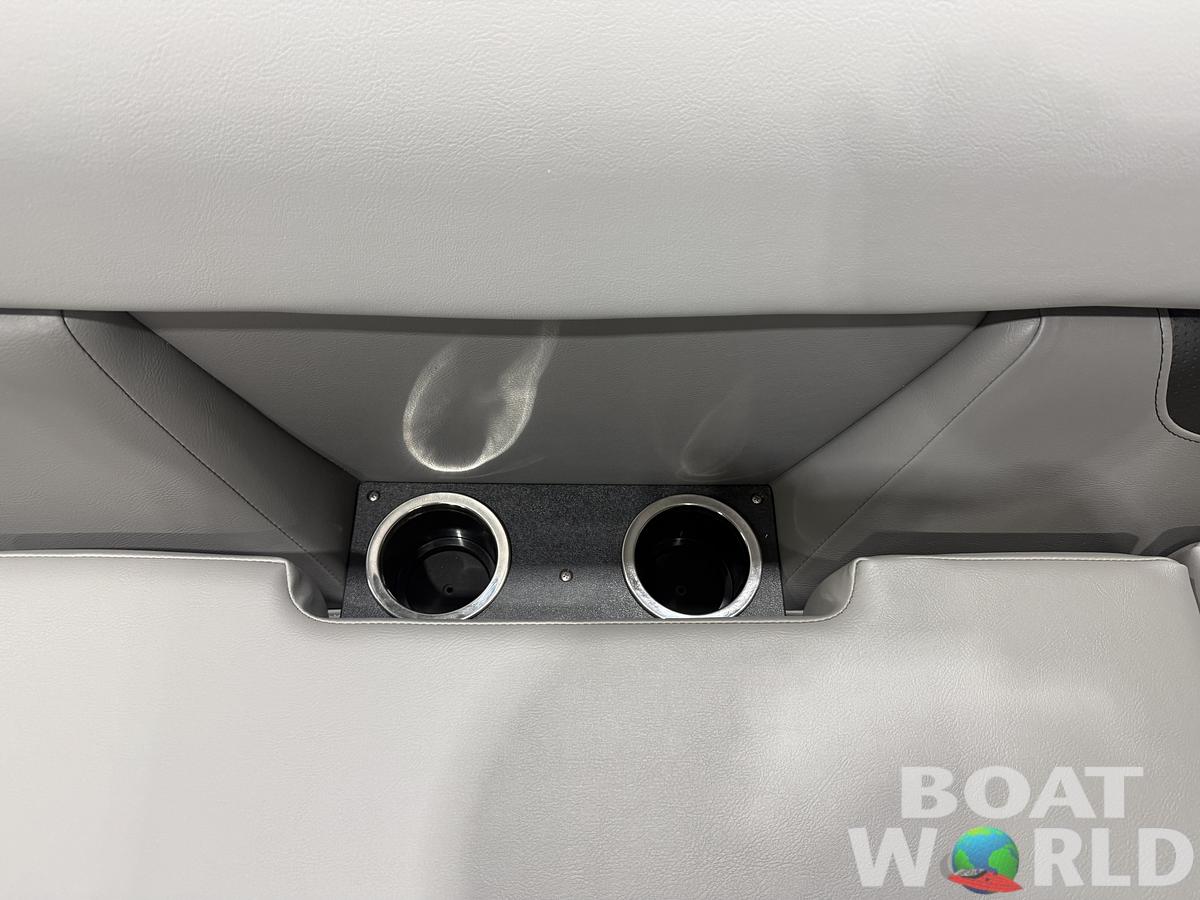 2026 Princecraft Vectra 21 Cruise Lounge Pontoon 