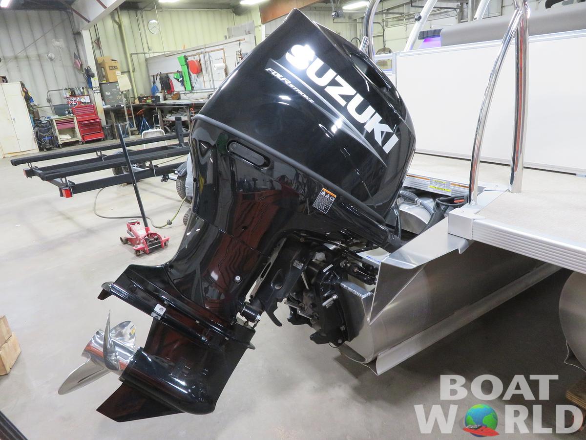 2024 Tahoe Pontoons LTZ 2385 Elite Windshield Tritoon & Suzuki 200HP 4-Stroke EFI