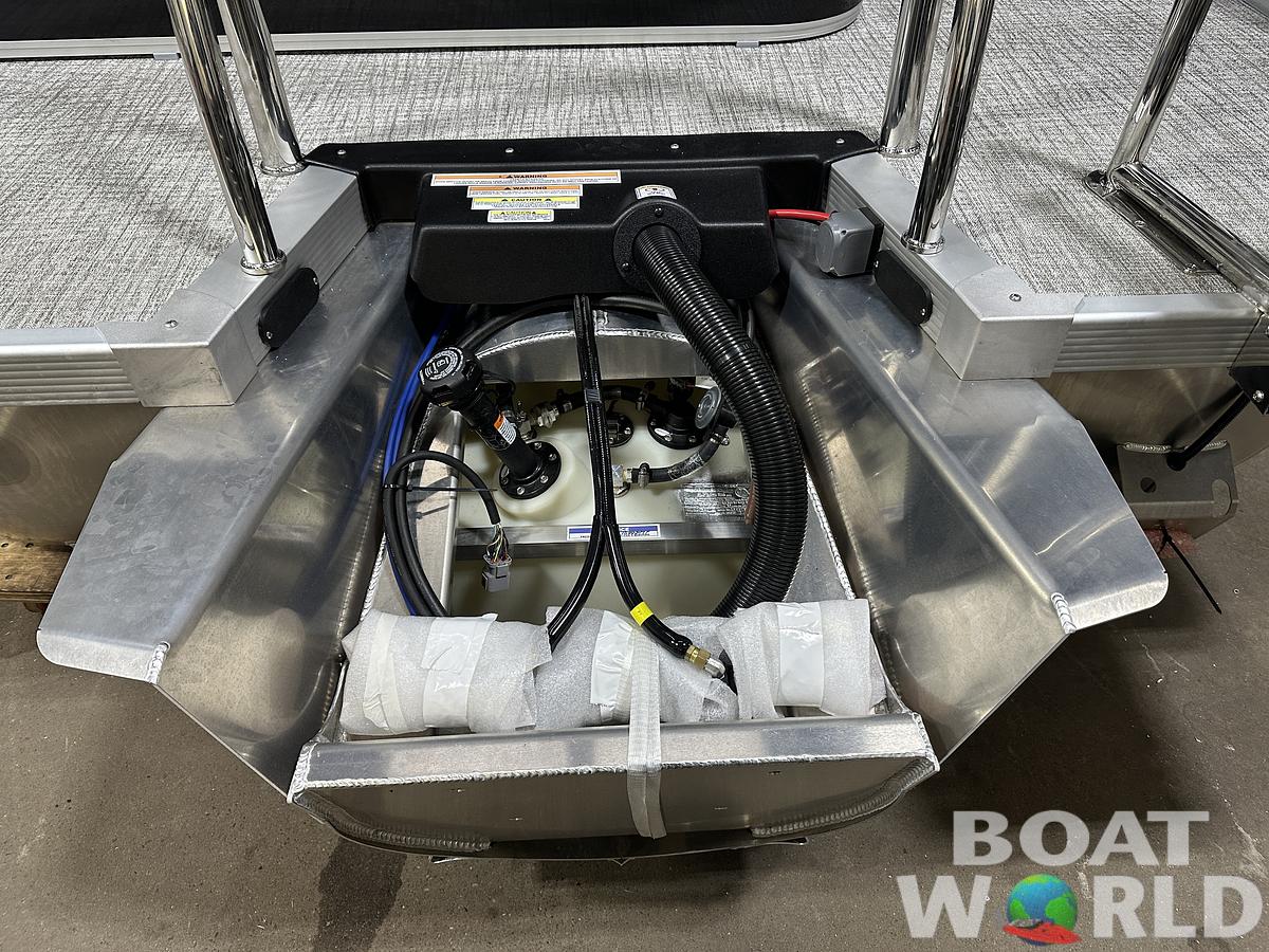 2025 Tahoe Pontoons LTZ 2385 Swingback (VRL) Tritoon & Honda 4-Stroke EFI