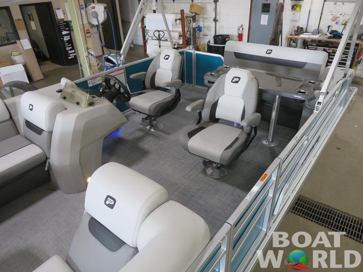 2025 Princecraft Vectra 23 RL SS Swingback Pontoon & Mercury 4-Stroke EFI