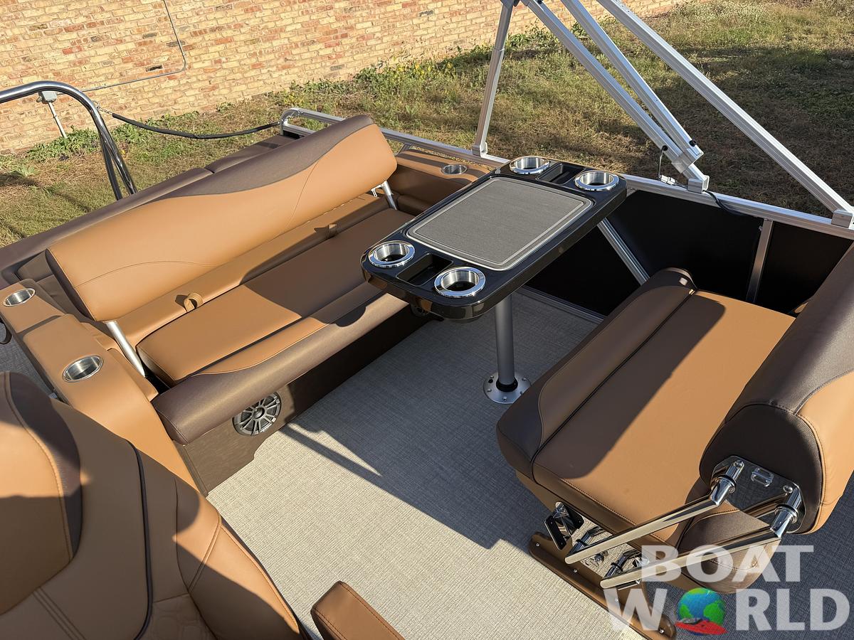2025 Tahoe Pontoons LTZ 2385 Entertainer